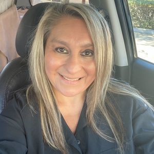 Meet your Posher, Jacqueline